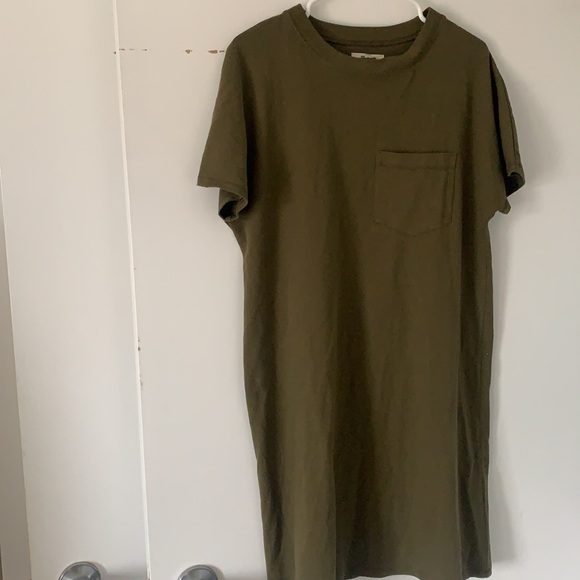 Never worn Madewell tee dress - Picture 6 of 6